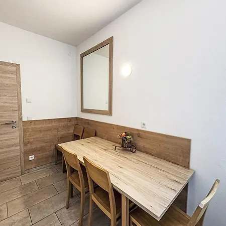 Appartamento Sarah By Interhome